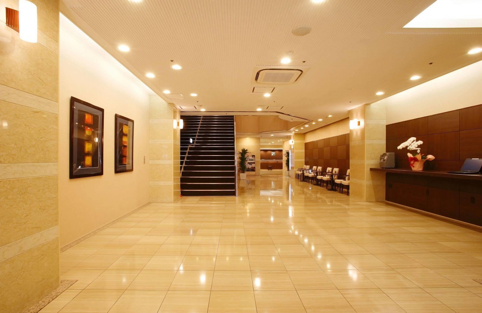 ชิสึนโฮเทล โรงแรม 3*