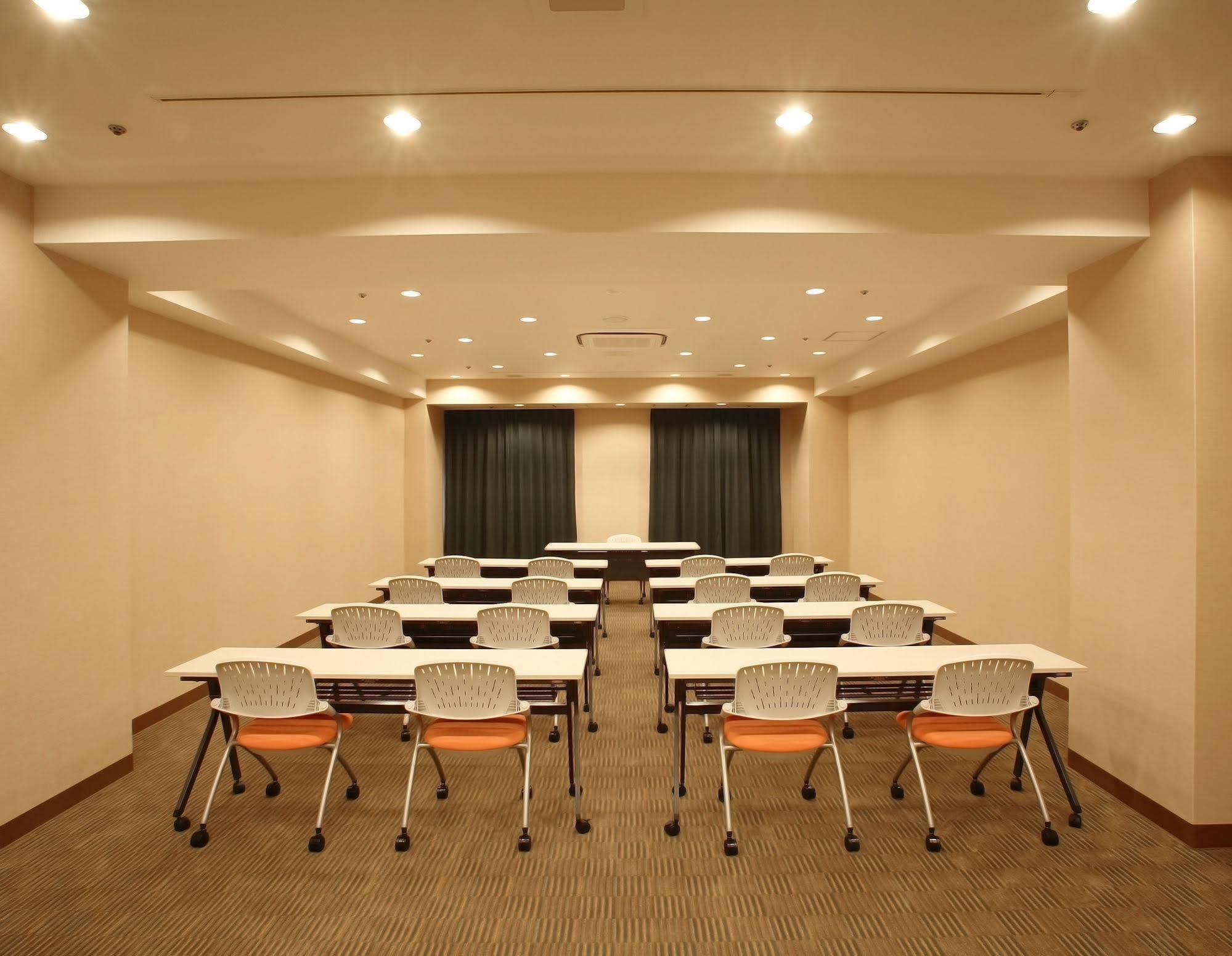 โรงแรม ชิสึนโฮเทล ฮิโรชิม่า